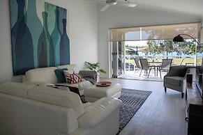 Lazy Days by Stay Noosa