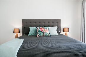 Lazy Days by Stay Noosa