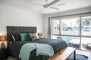 Lazy Days by Stay Noosa