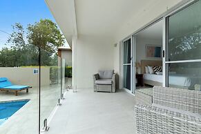 Lazy Days by Stay Noosa