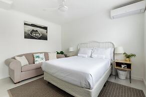 Lazy Days by Stay Noosa