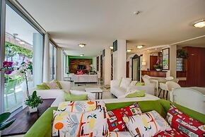 HOTEL KONRAD