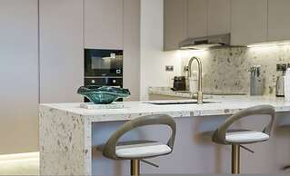 Waterfront 3BR Apt Direct Access to Nakheel Mall