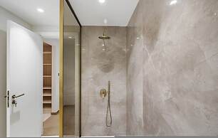 Waterfront 3BR Apt Direct Access to Nakheel Mall