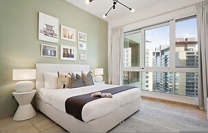 Luxury 2BR Maid Enjoy Stunning Marina View