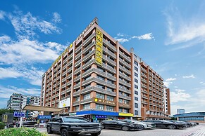 Lemon Breeze Hotel