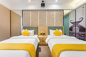 Lemon Breeze Hotel