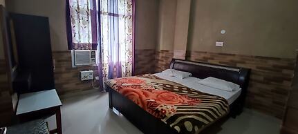 Hotel Ishaan International