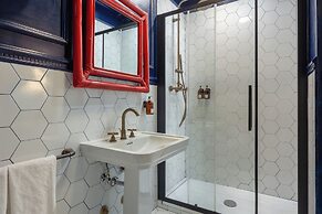 V Collection Condotti