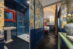 V Collection Condotti