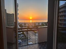 Global Hotel