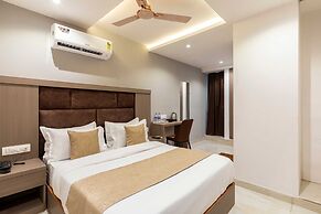 HOTEL METROMAX