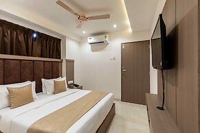 HOTEL METROMAX