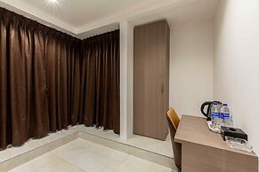 HOTEL METROMAX