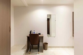 HOTEL METROMAX