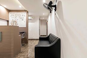 HOTEL METROMAX