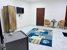 Four pyramids Guest house