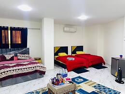 Four pyramids Guest house