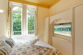 Bellavista Lakefront Apartments
