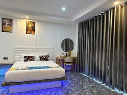 SEA SAND RESORT