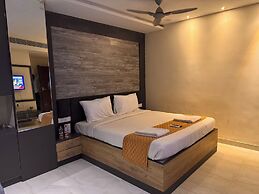Minerva Grand JBS
