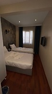 By Historyal Hotel Due