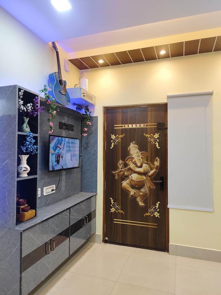 Kartikeya Home Stay