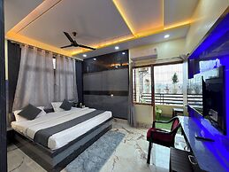 Kartikeya Home Stay
