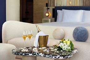 Kimpton Aqeos Hainan by IHG