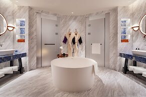 Kimpton Aqeos Hainan by IHG