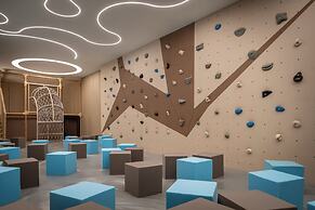 Kimpton Aqeos Hainan by IHG