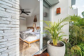NHOA 101A Lux 2BR Pool access Aldea Zama