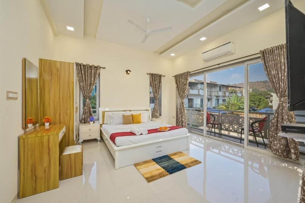 Paramount By Joy Suites