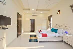 Paramount By Joy Suites