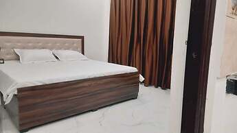 Bharat Raj Homestay By GRB