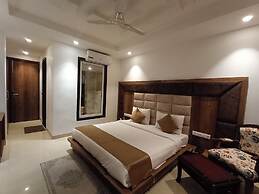 RR HOTEL BY SONACHI