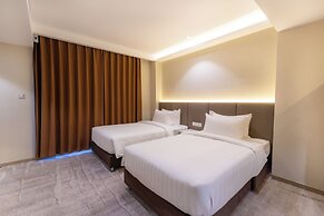 The Skye Phnom Penh Hotel & Apartments