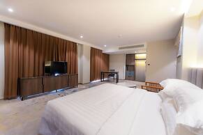 The Skye Phnom Penh Hotel & Apartments