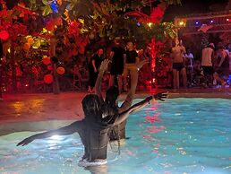 Yasa Boutique Hotel