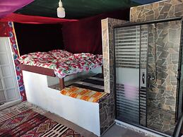 Dede Sebo Camping