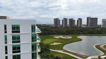 EHDEN Vacation Suites Puerto Cancún