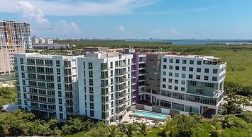 EHDEN Vacation Suites Puerto Cancún