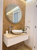 Apartment w Pool and Ocean View in Punta Palmera