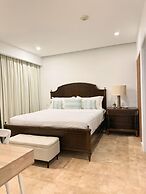 Apartment w Pool and Ocean View in Punta Palmera