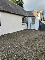Cozy Gogarstone Cottage in Newbridge