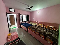 Goroomgo Abhishek hotel Sonprayag