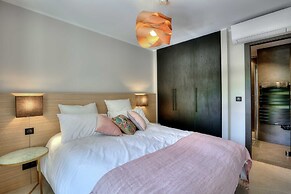 Luxury Flat With Balcony - 2br/6p - Cannes