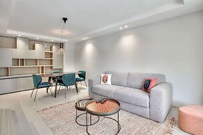 Luxury Flat With Balcony - 2br/6p - Cannes