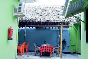 L &j modern backpackers BnB