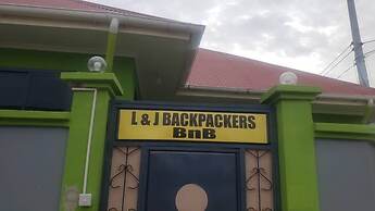 L &j modern backpackers BnB